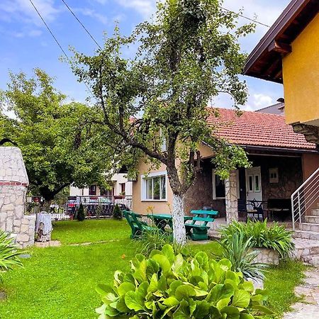 Adella Apartman Szarajevó Kültér fotó