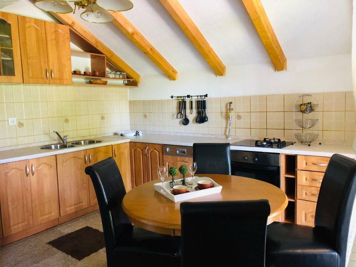 Adella Apartman Szarajevó Kültér fotó
